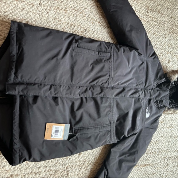 NWT! The North Face Arctic Parka - Girls/Teens age 14-16 size XL. - Picture 10 of 13